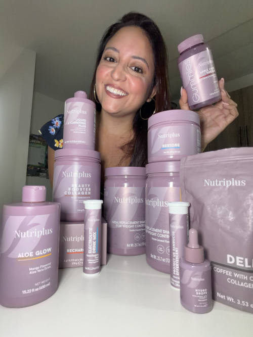 Biveki con productos Nutriplus Farmasi